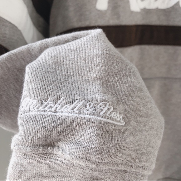 Vintage Mitchell & Ness Oakland Raiders hoodie - Picture 5 of 7